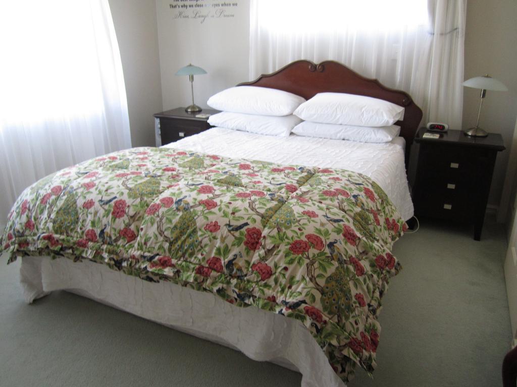 Be My Guest Bed & Breakfast 뉴플리머스 객실 사진